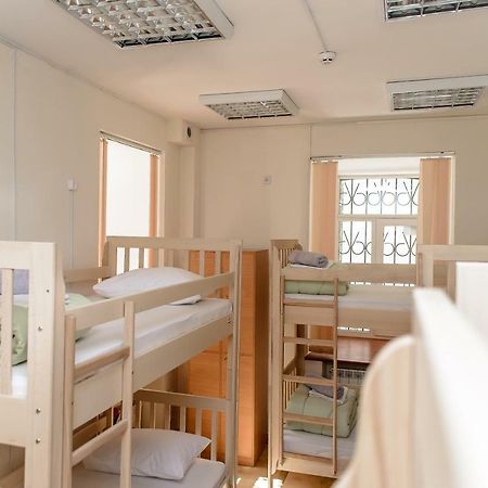 Globus Lipki Hostel 키예프 외부 사진