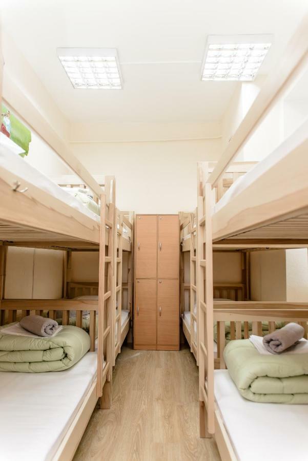 Globus Lipki Hostel 키예프 외부 사진