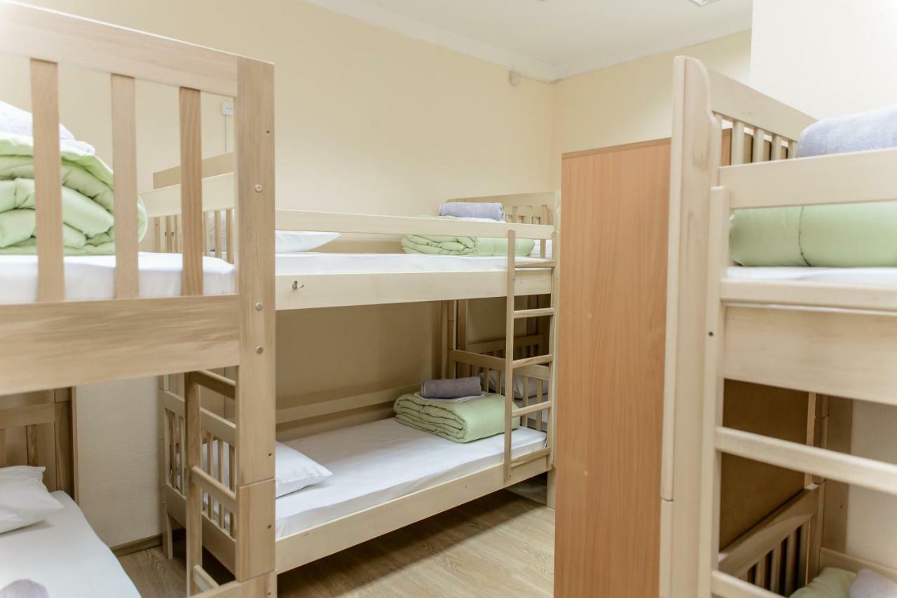 Globus Lipki Hostel 키예프 외부 사진