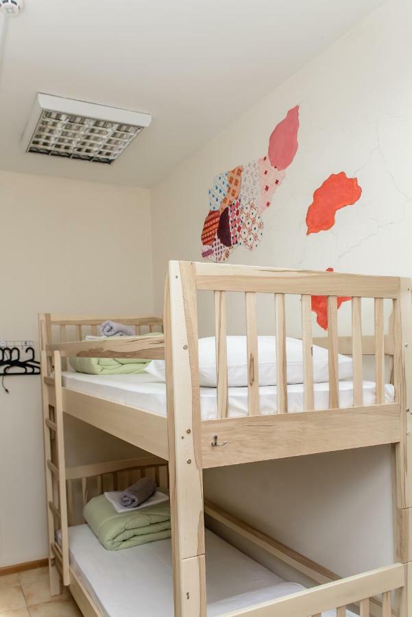 Globus Lipki Hostel 키예프 외부 사진
