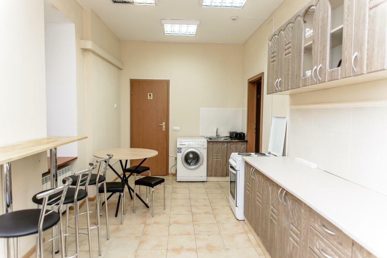 Globus Lipki Hostel 키예프 외부 사진