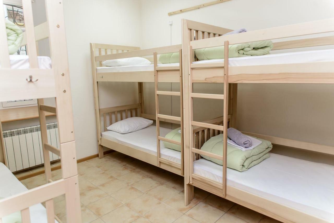 Globus Lipki Hostel 키예프 외부 사진